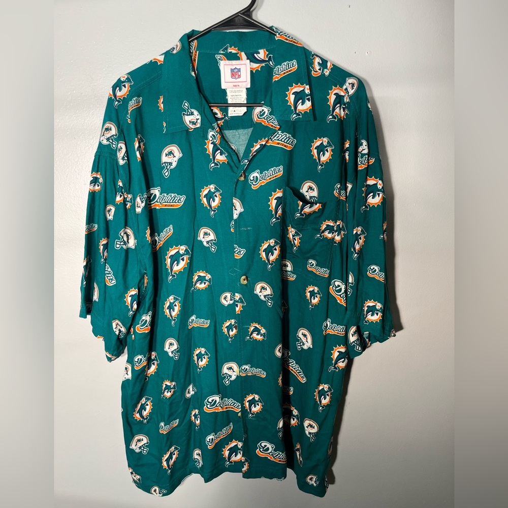 Miami Dolphins Relax Fit Hawaiian Shirt Mens XL Rayon Classic Logo All Over